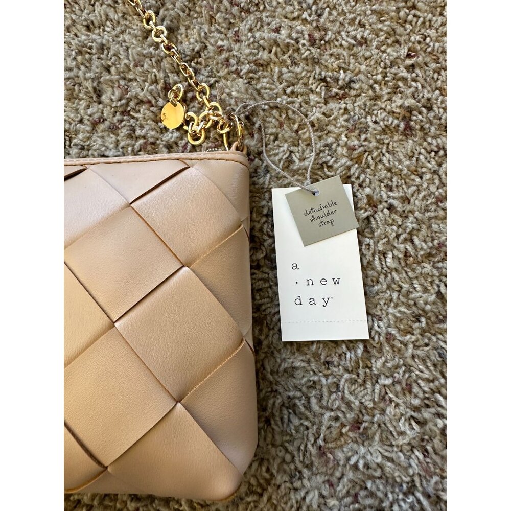 A New Day Womens Woven Shoulder Bag Beige Detachable Gold Chain Handle NEW - Picture 3 of 7